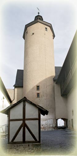 Bergfried der Burg Ranis